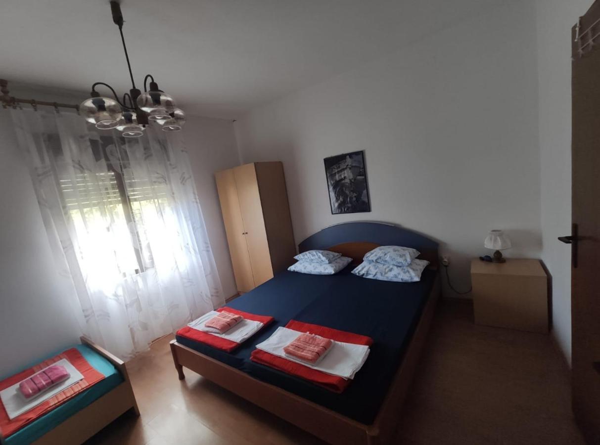 Family Apartment Near Beach Biograd Na Moru Exterior photo
